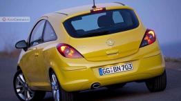 Opel Corsa D - maluch na sterydach