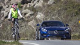 Mercedes-AMG GT S na kalifornijskich drogach - widok z przodu