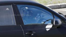 Crossover Bentleya na pierwszych zdjęciach szpiegowskich