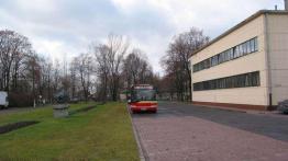 Autobusowe  premiery  na..... wyścigach !