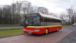 Autobusowe  premiery  na..... wyścigach !