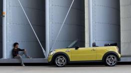 Mini Cabrio - z wiatrem we włosach