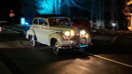 Czy stara motoryzacja była lepsza? Opel i 120 lat oświetlenia w samochodach