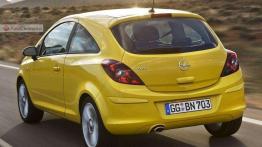 Opel Corsa D - maluch na sterydach