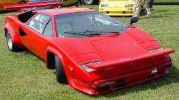 Lamborghini Countach - widok z przodu