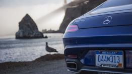 Mercedes-AMG GT S na kalifornijskich drogach - zderzak tylny