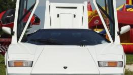 Lamborghini Countach - widok z przodu