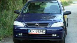 Opel Astra Hatchback 5d - galeria społeczności - widok z przodu