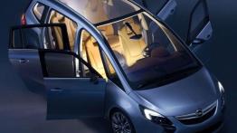 Opel Zafira Tourer Concept - Pociąg do nowoczesności