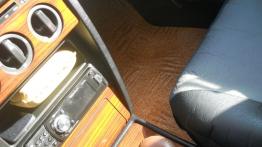Mercedes 190  W201 - galeria społeczności - konsola środkowa