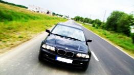 BMW Seria 3 Sedan - galeria społeczności - widok z przodu