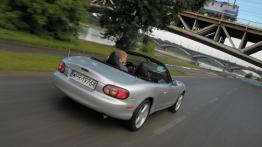 Mazda MX5 MX-5 II - galeria społeczności - widok z góry