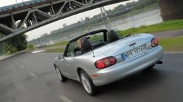 Mazda MX5 MX-5 II - galeria społeczności - widok z tyłu
