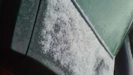 Mercedes 190  W201 - galeria społeczności - szyba tylna