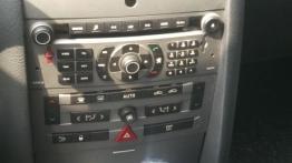 Peugeot 407  SW - galeria społeczności - konsola środkowa