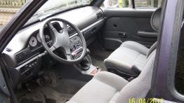 FSO Polonez  Truck - galeria społeczności - widok ogólny wnętrza z przodu