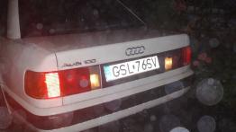 Audi 100 C4 Sedan - galeria społecznościtył - reflektory włączone