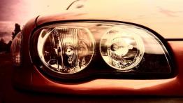 Toyota Corolla VIII Hatchback - galeria społeczności - prawy przedni reflektor - wyłączony