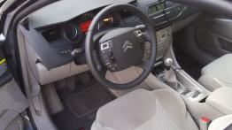 Citroen C5 III Sedan - galeria społeczności - widok ogólny wnętrza z przodu