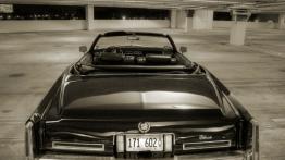 Cadillac Eldorado V Cabrio - galeria społeczności - widok z tyłu