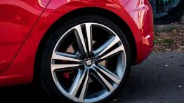 Seat Leon Cupra vs konkurenci