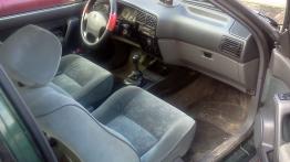 Renault 19 II Hatchback - galeria społeczności - widok ogólny wnętrza z przodu