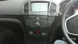 Opel Insignia  Hatchback - galeria społeczności - konsola środkowa