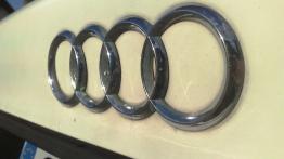 Audi 100 C4 Sedan - galeria społecznościemblemat