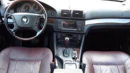 BMW Seria 5 E39 Touring - galeria społeczności - pełny panel przedni