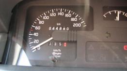 Renault Clio I  - galeria społeczności - prędkościomierz
