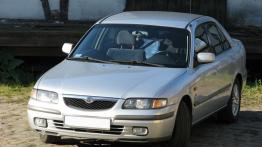 Mazda 626 V Sedan - galeria społeczności - przód - reflektory wyłączone