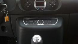 Renault Twingo II - galeria społeczności - konsola środkowa