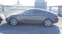 Opel Insignia  Hatchback - galeria społeczności - lewy bok