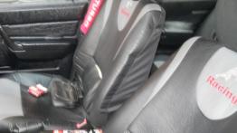 Mercedes 190  W201 - galeria społeczności - fotel pasażera, widok z przodu