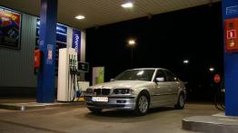 BMW Seria 3 Sedan - galeria społeczności - widok z przodu