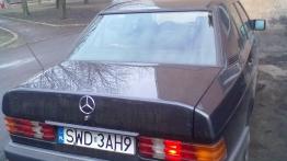 Mercedes 190  W201 - galeria społeczności - widok z tyłu