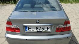 BMW Seria 3 Sedan - galeria społeczności - tył - reflektory wyłączone