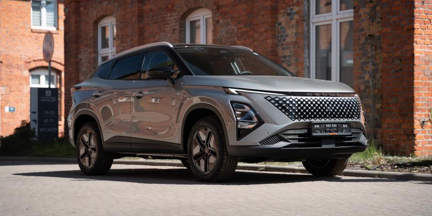 Omoda 5 Hybrid Premium to wersja, której od początku brakowało. Wreszcie mogę ją (warunkowo) polecić