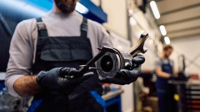 Oryginalne części vs zamienniki Q – kiedy warto dopłacić?