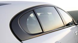 Jaguar XF Black Pack - bok - inne ujęcie