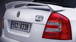 Skoda Octavia II RS Hatchback - widok z tyłu