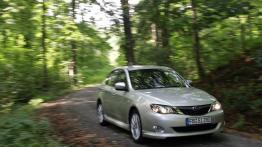 Subaru Impreza 2007 Hatchback - widok z przodu