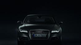 Audi A7 Sportback - przód - reflektory włączone