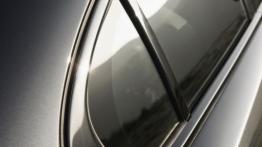 Jaguar XF Black Pack - bok - inne ujęcie