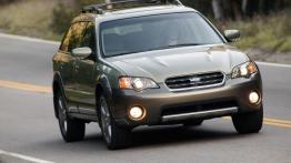Subaru Outback - widok z przodu