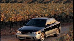 Subaru Outback - widok z przodu