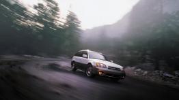 Subaru Outback - widok z przodu