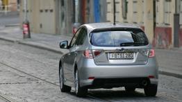 Subaru Impreza 2007 Hatchback - widok z tyłu