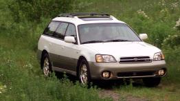 Subaru Outback - widok z przodu