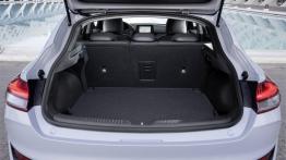 Hyundai i30 Fastback - bagażnik